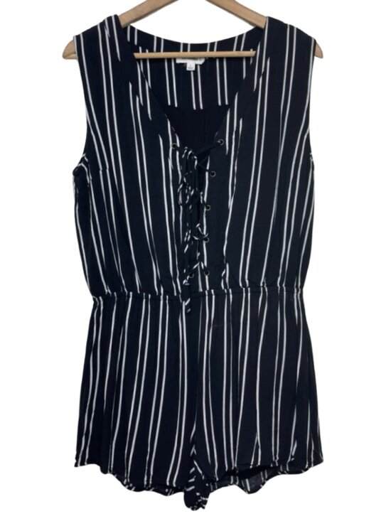 eesome Pants - EE:SOME Striped Lace Up Front Sleeveless Summer Romper Size Large
